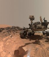 NASA Finds Ancient Organic Material, Mysterious Methane on Mars